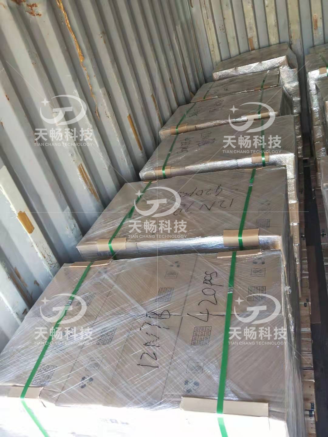 定制鉛酸蓄電池端子發貨現場